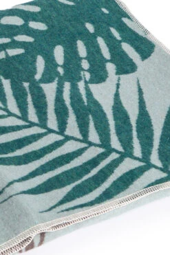 Flanelldecke SILVRETTA Faultier 10 Flanelldecke SILVRETTA Faultier -Berühmtes Bademoden Geschäft 2602319218hellgruenHEGR 13648 DetailbildBack 10x15 1001