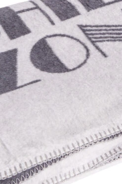 Wohndecke SAVONA Chill Zone -Berühmtes Bademoden Geschäft 2602349218hellgrauHELG 13653 DetailbildFront 10x15 1000