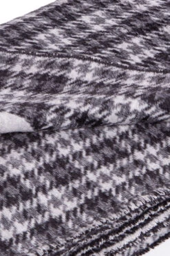 Wohndecke Alpines Karo -Berühmtes Bademoden Geschäft 2602392218anthrazitANTH 13650 DetailbildBack 10x15 1001