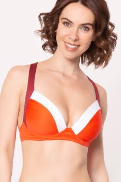 Neu eingetroffen 11 Triangel-Bikini-Oberteil