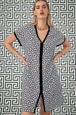 ANITA Kleid Morella Pure Graphics 9 ANITA Kleid Morella Pure Graphics -Berühmtes Bademoden Geschäft 2688001218schwarz weiss430 15127 AdditionalPic1 10x15 1002