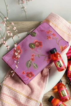 Pip Studio Cosmetic Zipper Puch Kawai Flower -Berühmtes Bademoden Geschäft 2695280218fuchsiaFUC 15282 AdditionalPic1 10x15 1002